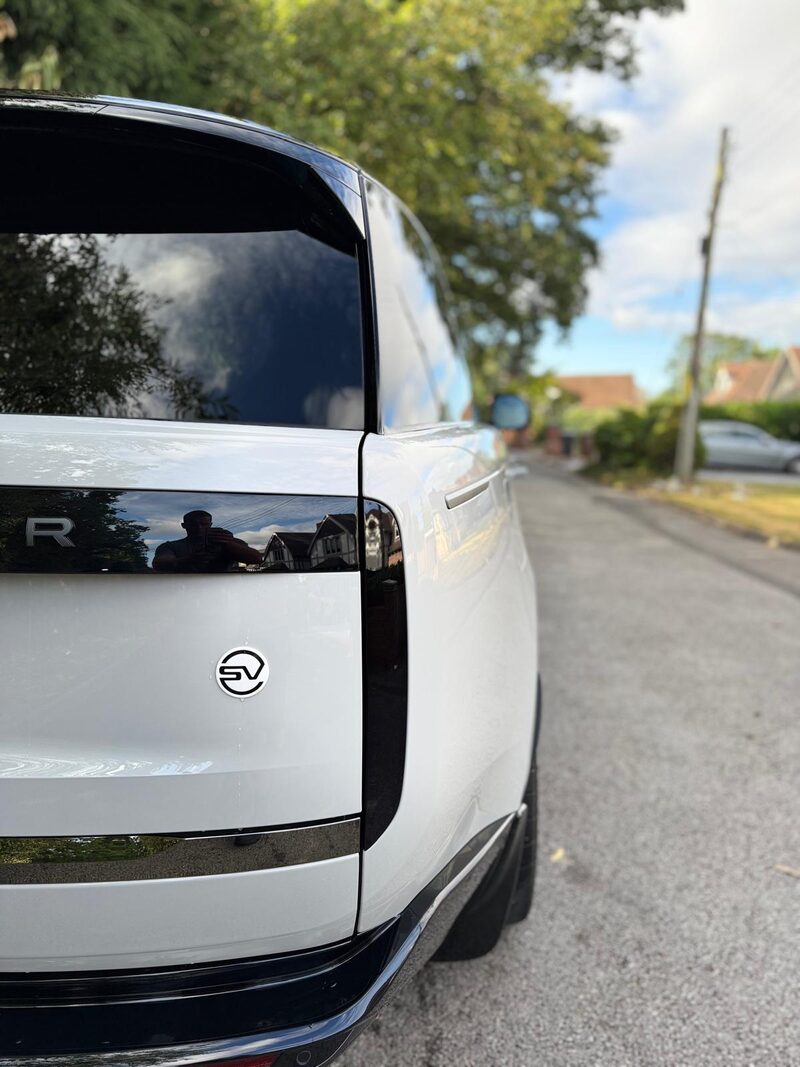 Range Rover SV paintwork kept pristine on an MV Detailing maintenance plan in the West Midlands